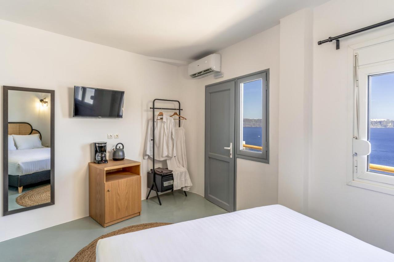 Evanthia Best View Thirassia Island Hotel エクステリア 写真