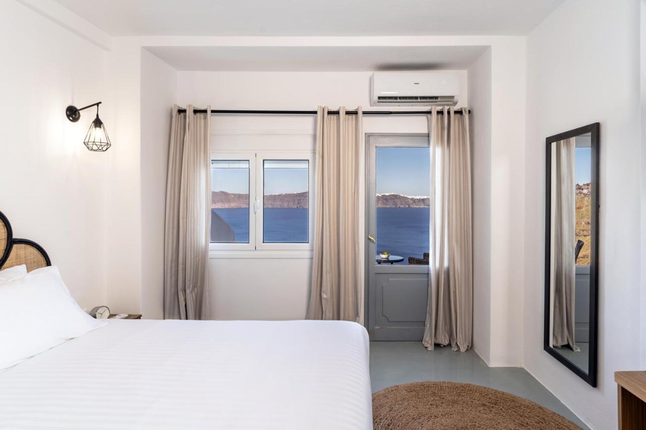 Evanthia Best View Thirassia Island Hotel エクステリア 写真
