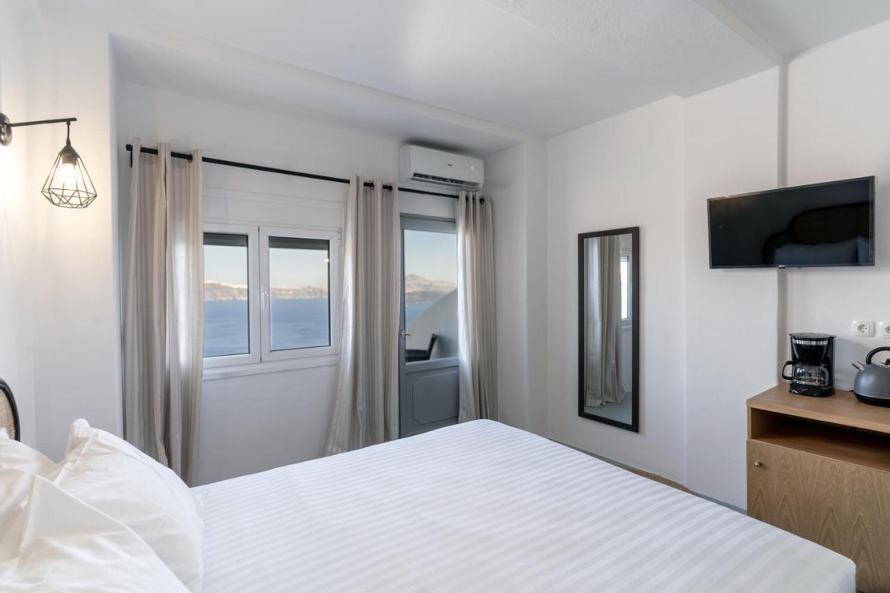 Evanthia Best View Thirassia Island Hotel エクステリア 写真