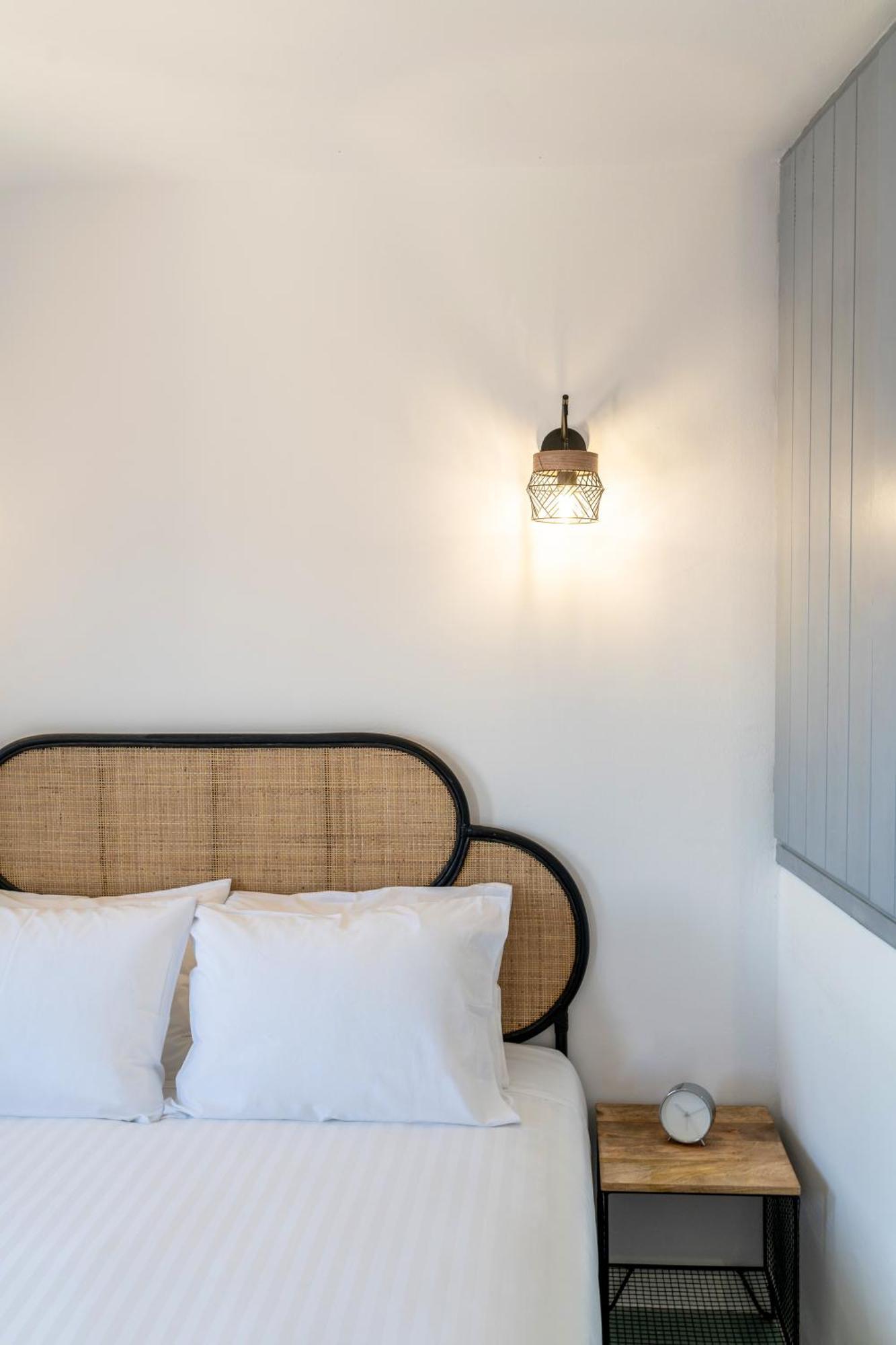 Evanthia Best View Thirassia Island Hotel エクステリア 写真