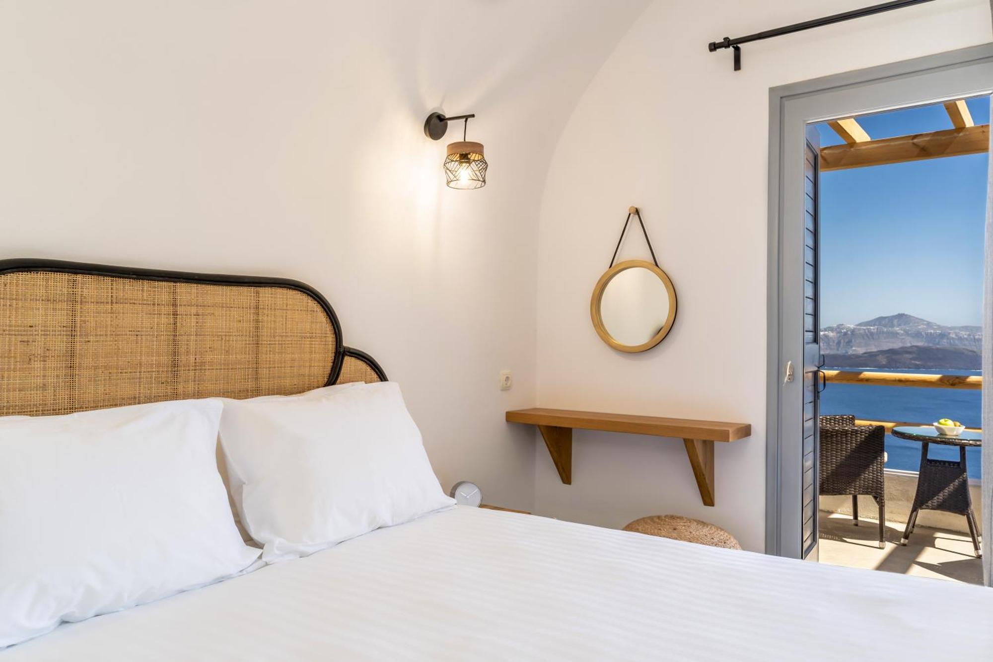 Evanthia Best View Thirassia Island Hotel エクステリア 写真
