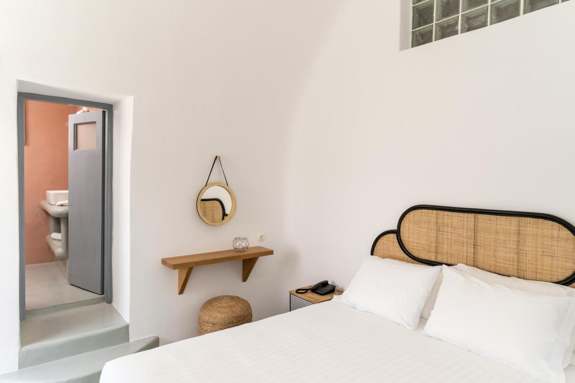 Evanthia Best View Thirassia Island Hotel エクステリア 写真